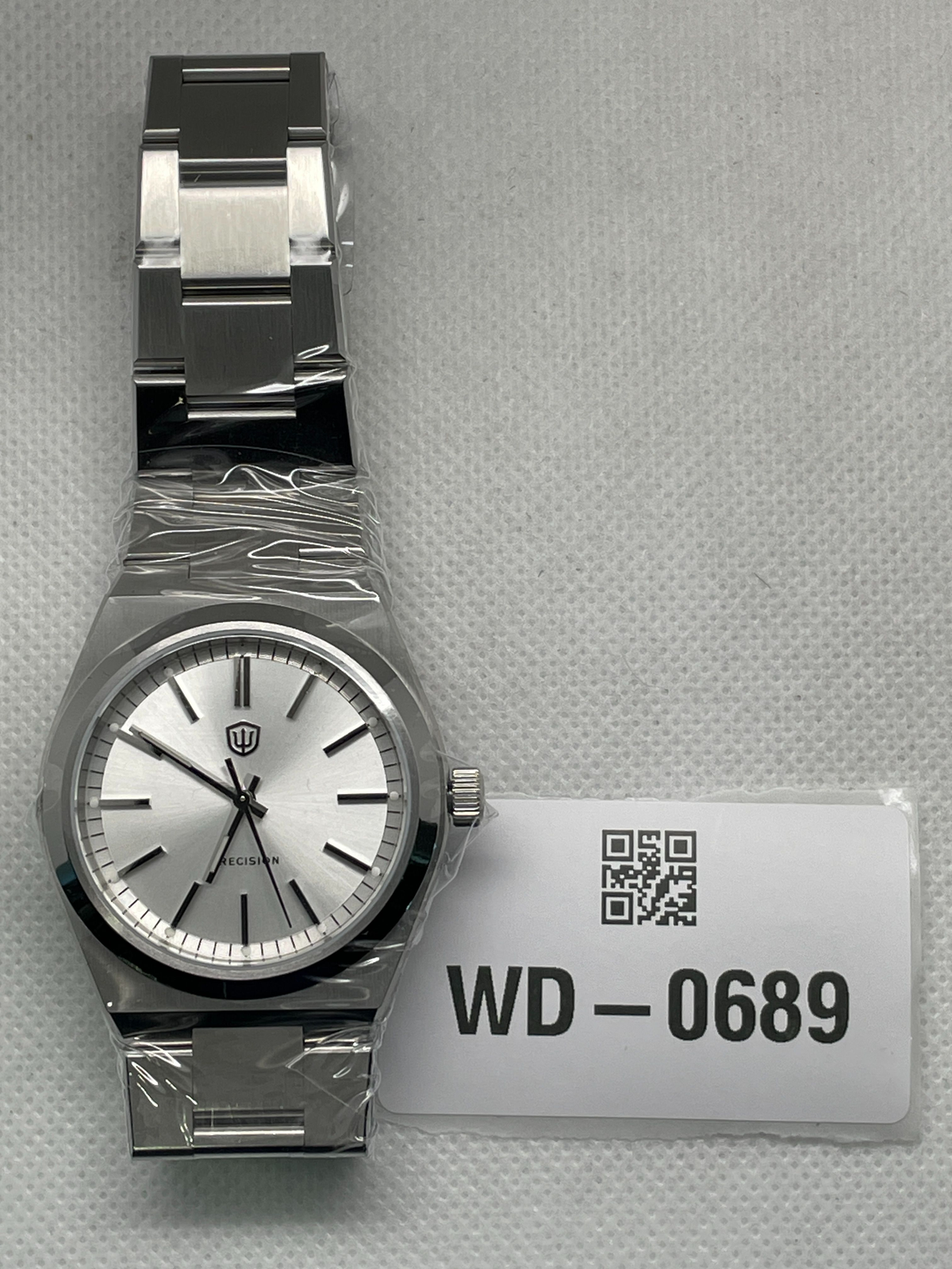 US Pre-Owned Watchdives WD0012 Vintage VH31 Men Watch