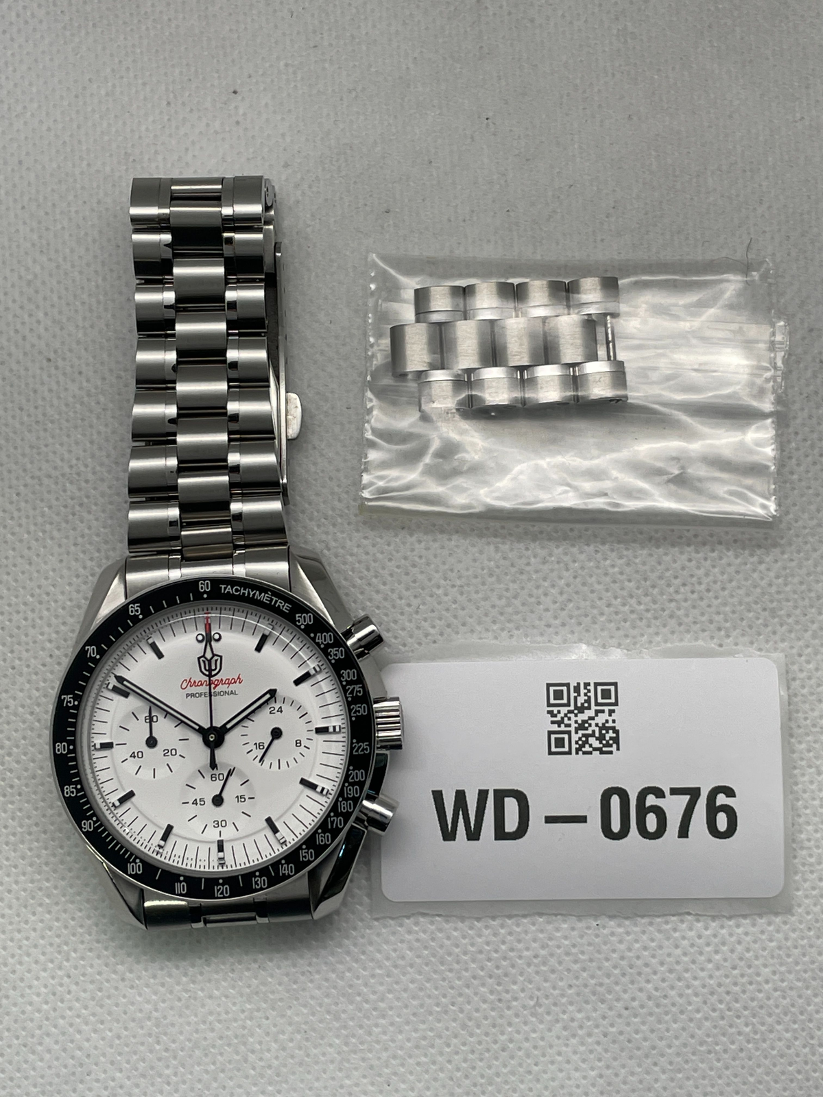 US Pre-Owned Watchdives WD1863 39mm VK63 Chronograph Watch