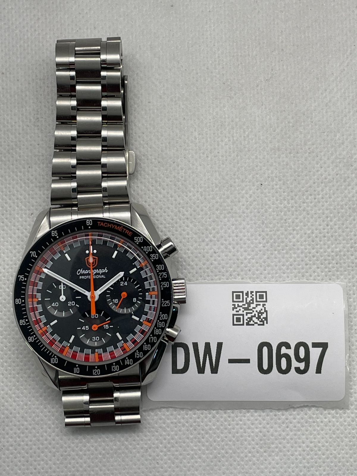 US Pre-Owned Watchdives WD1863 39mm VK63 Chronograph Watch