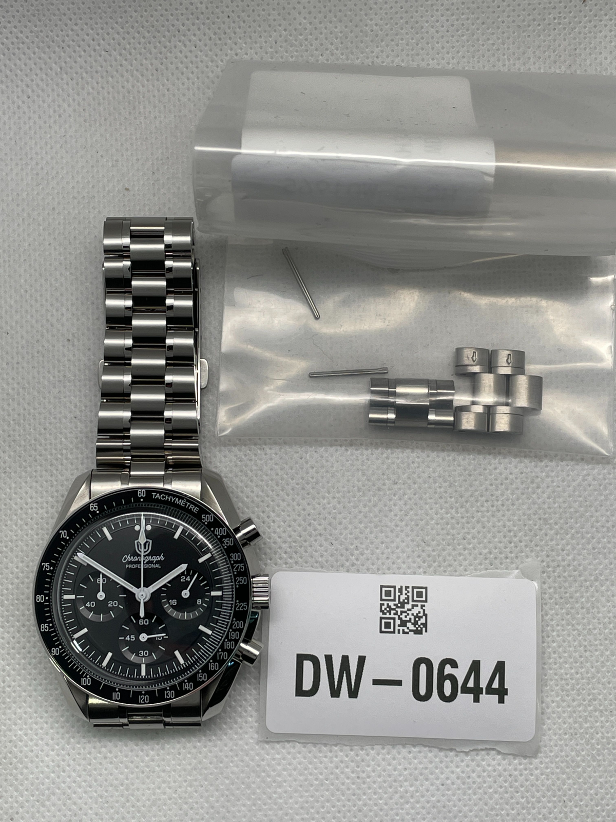 US Pre-Owned Watchdives WD1863 39mm VK63 Chronograph Watch