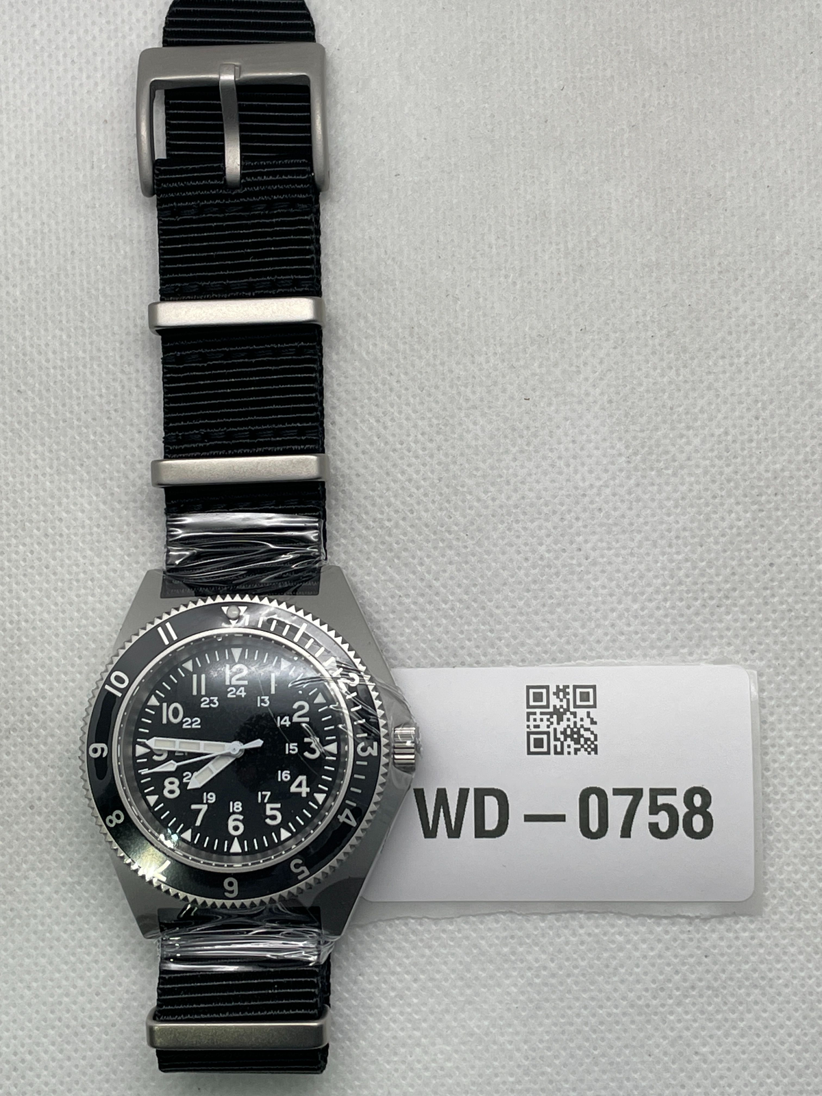US Pre-Owned Watchdives WD1972 VH31 Military Dive Watch V2