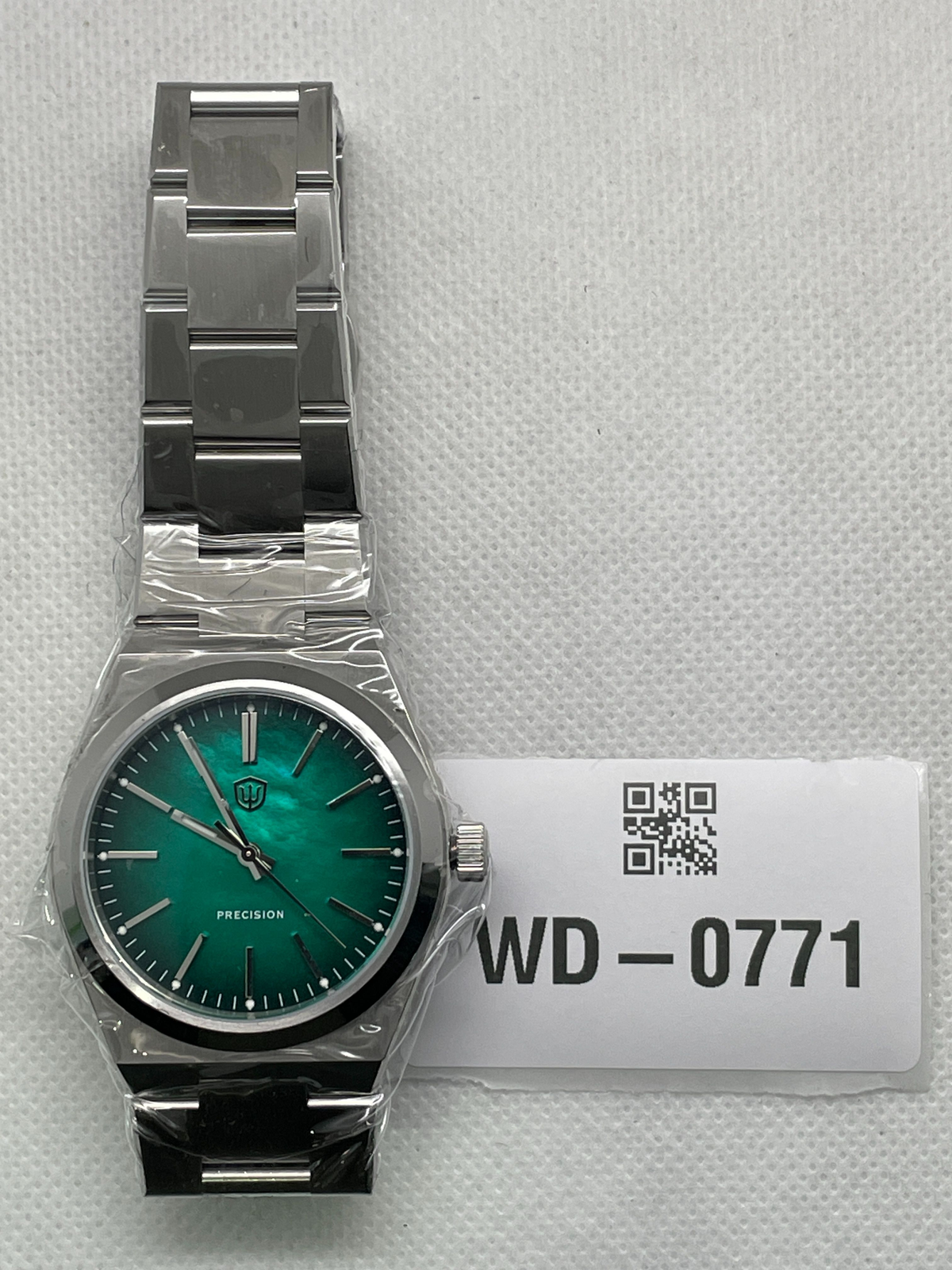 US Pre-Owned Watchdives WD0012 Vintage VH31 Men Watch