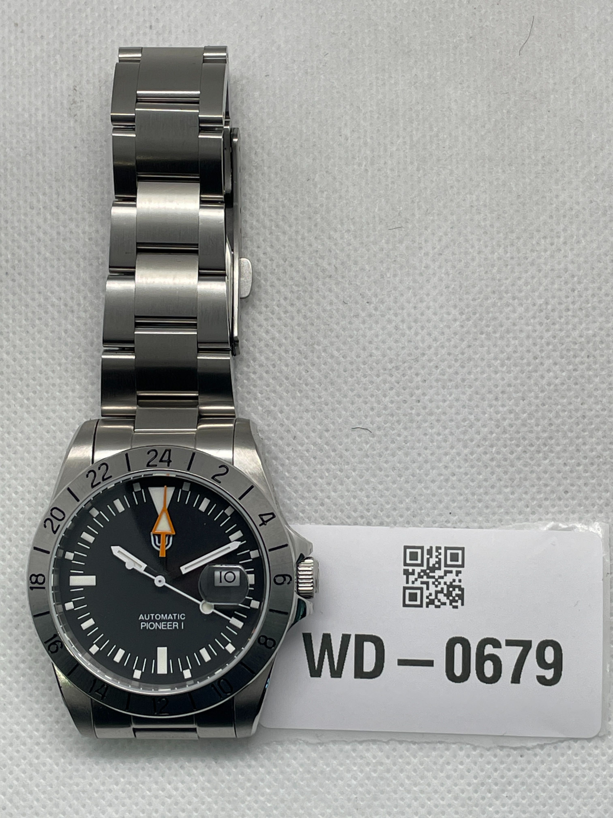US Pre-Owned Watchdives WD16570B V2 37mm Automatic GMT Watch