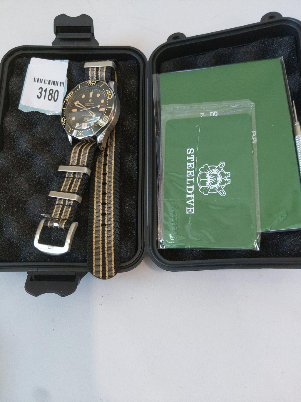 US Pre-Owned Steeldive SD1957 Vintage Sea Ghost Watch