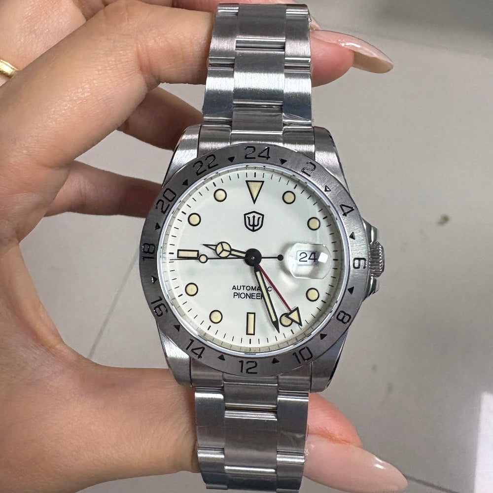EU Pre-Owned Watchdives WD16570B 38mm 6460 GMT Watch V2