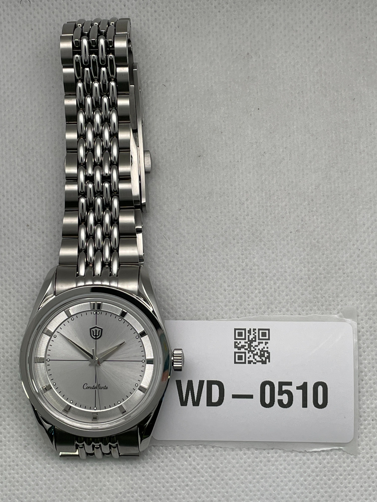US Pre-Owned  Watchdives WD1954 Arctic Classic 36mm Quartz Watch