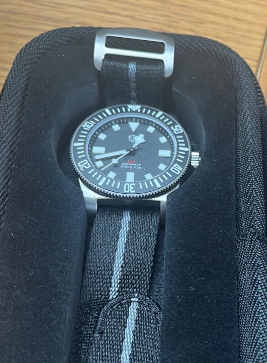 UK Pre-Owned Watchdives 40mm EXD Titanium Diver Watch