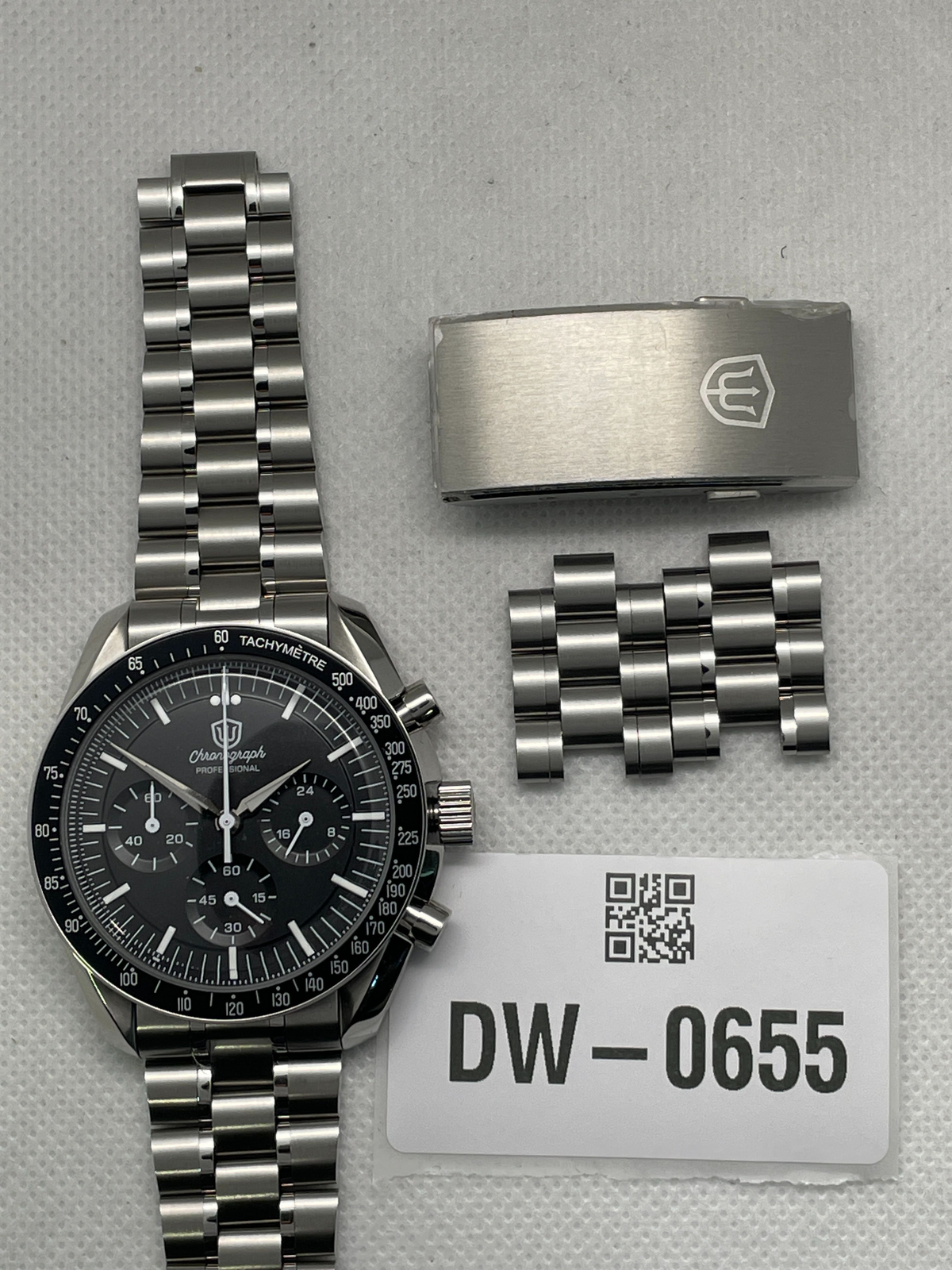 US Pre-Owned Watchdives WD1863 39mm VK63 Chronograph Watch