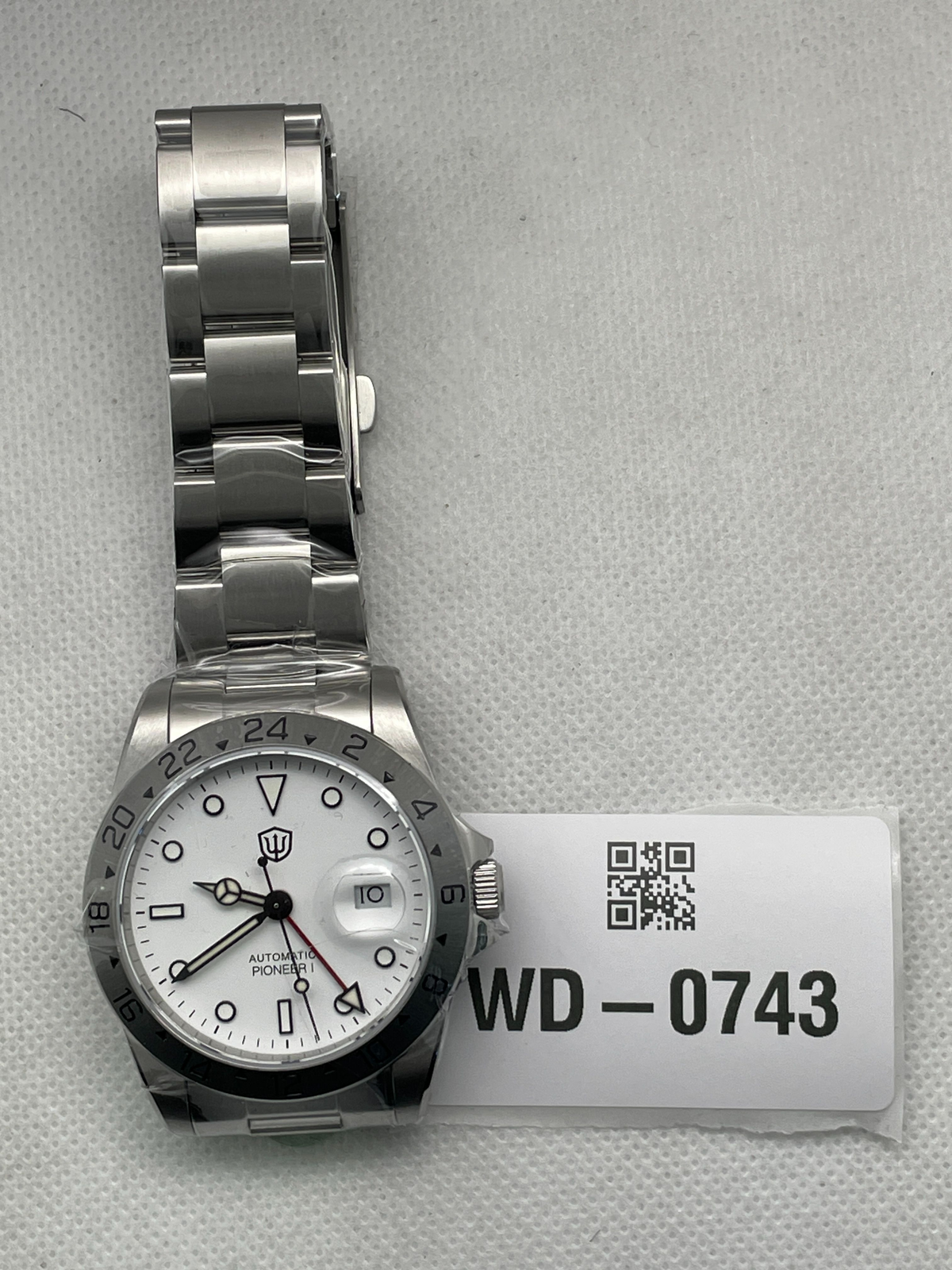 US Pre-Owned Watchdives WD16570B V2 37mm Automatic GMT Watch
