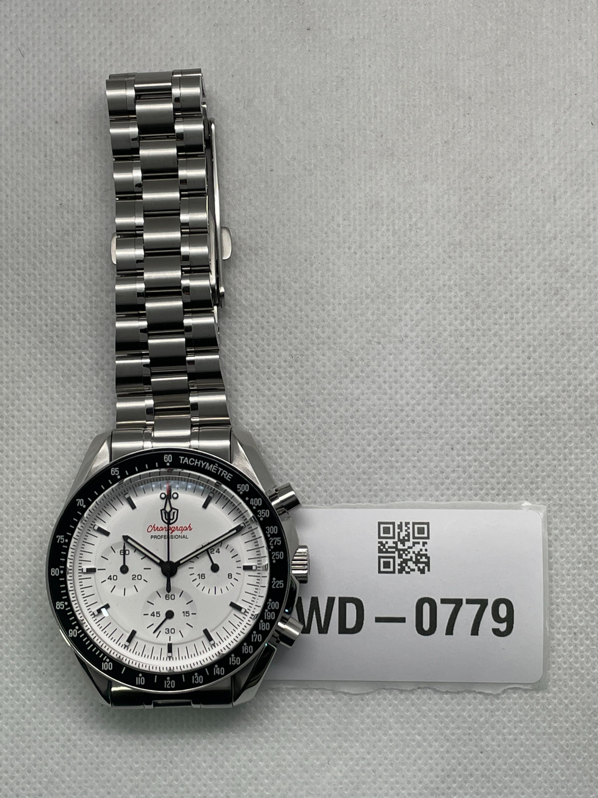 US Pre-Owned Watchdives WD1860 V2 VK63 Chronograph Watch