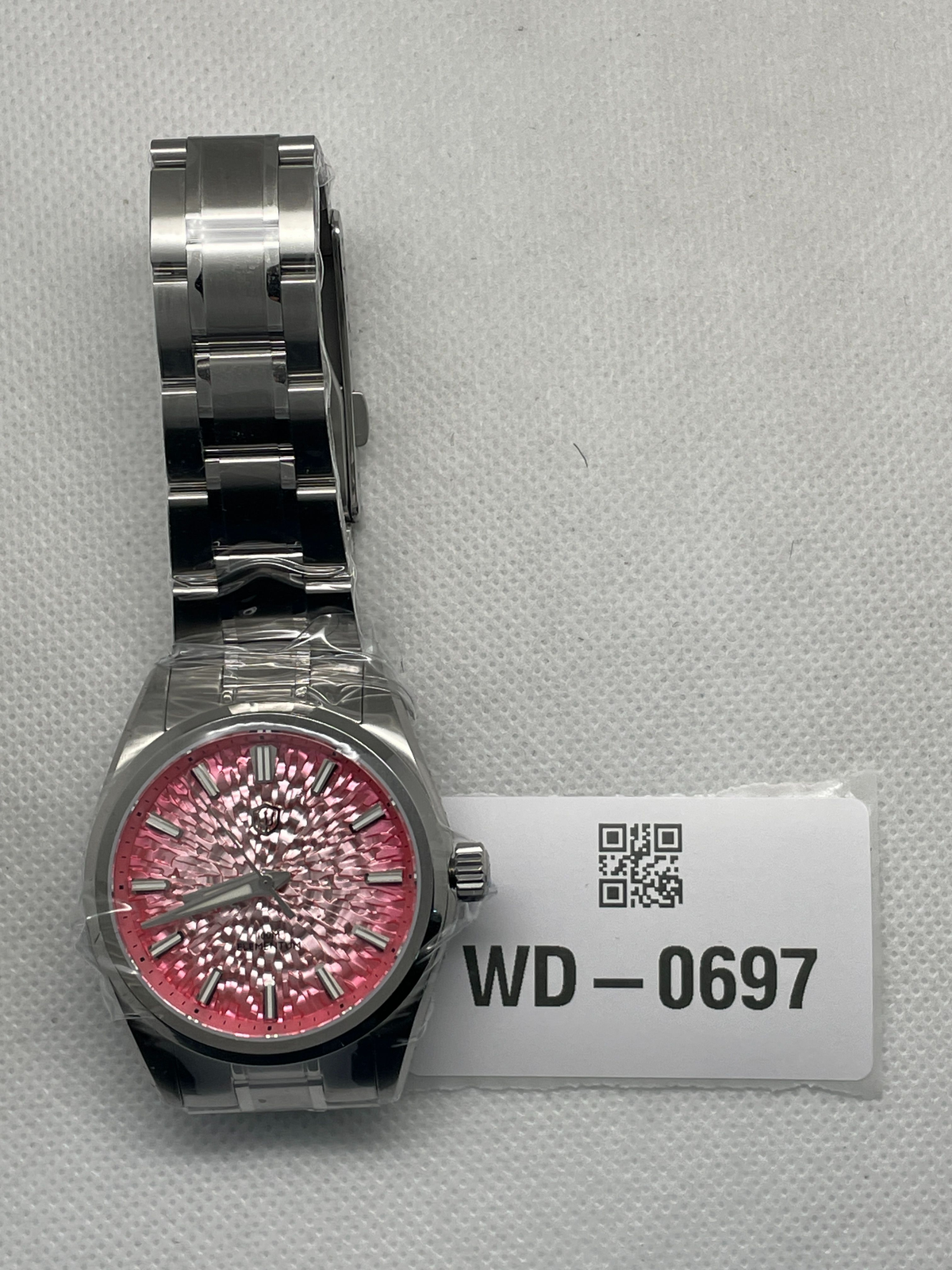 US Pre-Owned Watchdives WD0003C Elementum 37mm VH31 Quartz Watch