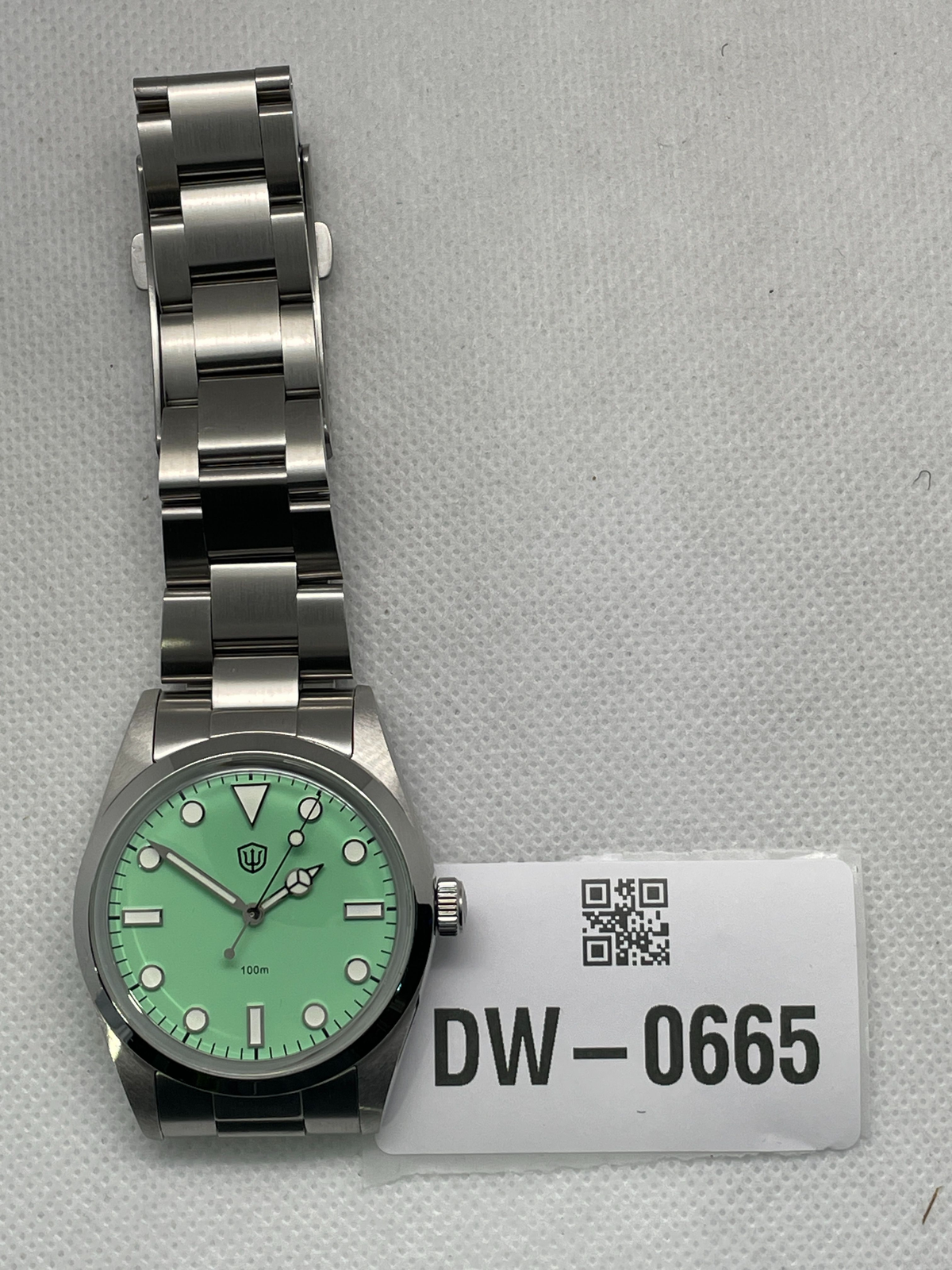 US Pre-Owned Watchdives WD1016 37mm VH31 Explore Men Watch V3