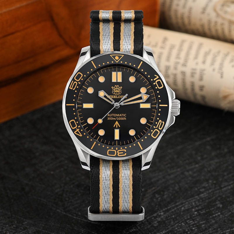 US Pre-Owned Steeldive SD1957 Vintage Sea Ghost Watch