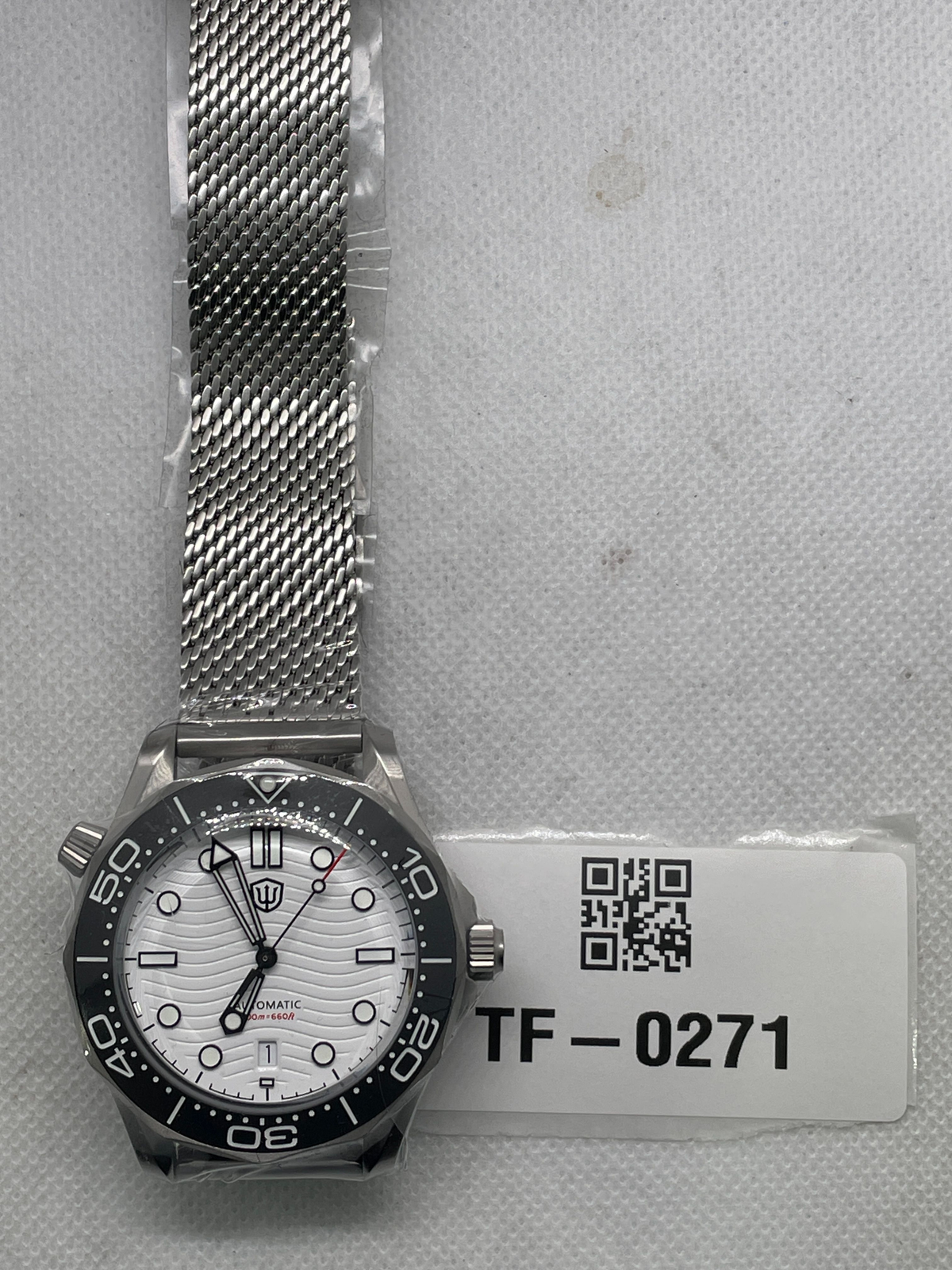 US Pre-Owned Watchdives WD007 Top Hat Sapphire PT5000 Titanium Dive Watch