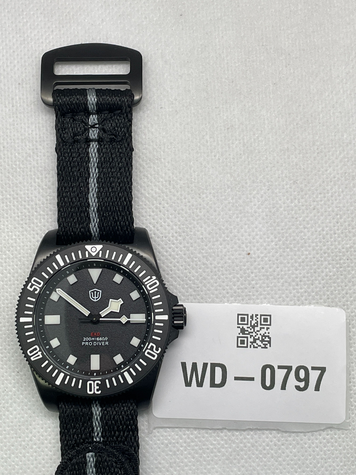US Pre-Owned Watchdives 40mm EXD Titanium Diver Watch
