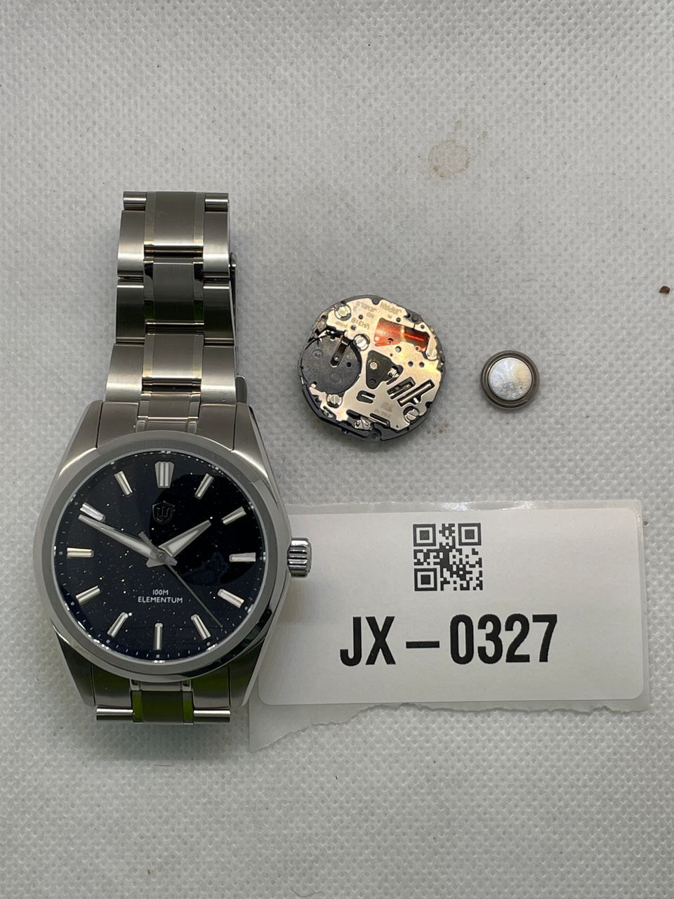 US Pre-Owned Watchdives WD0003C Elementum 37mm VH31 Quartz Watch