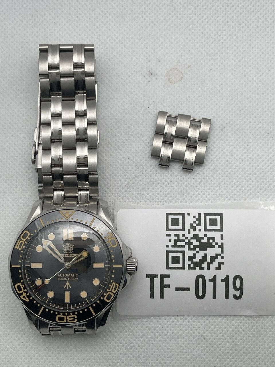 US Pre-Owned Steeldive SD1957 Vintage Sea Ghost Watch