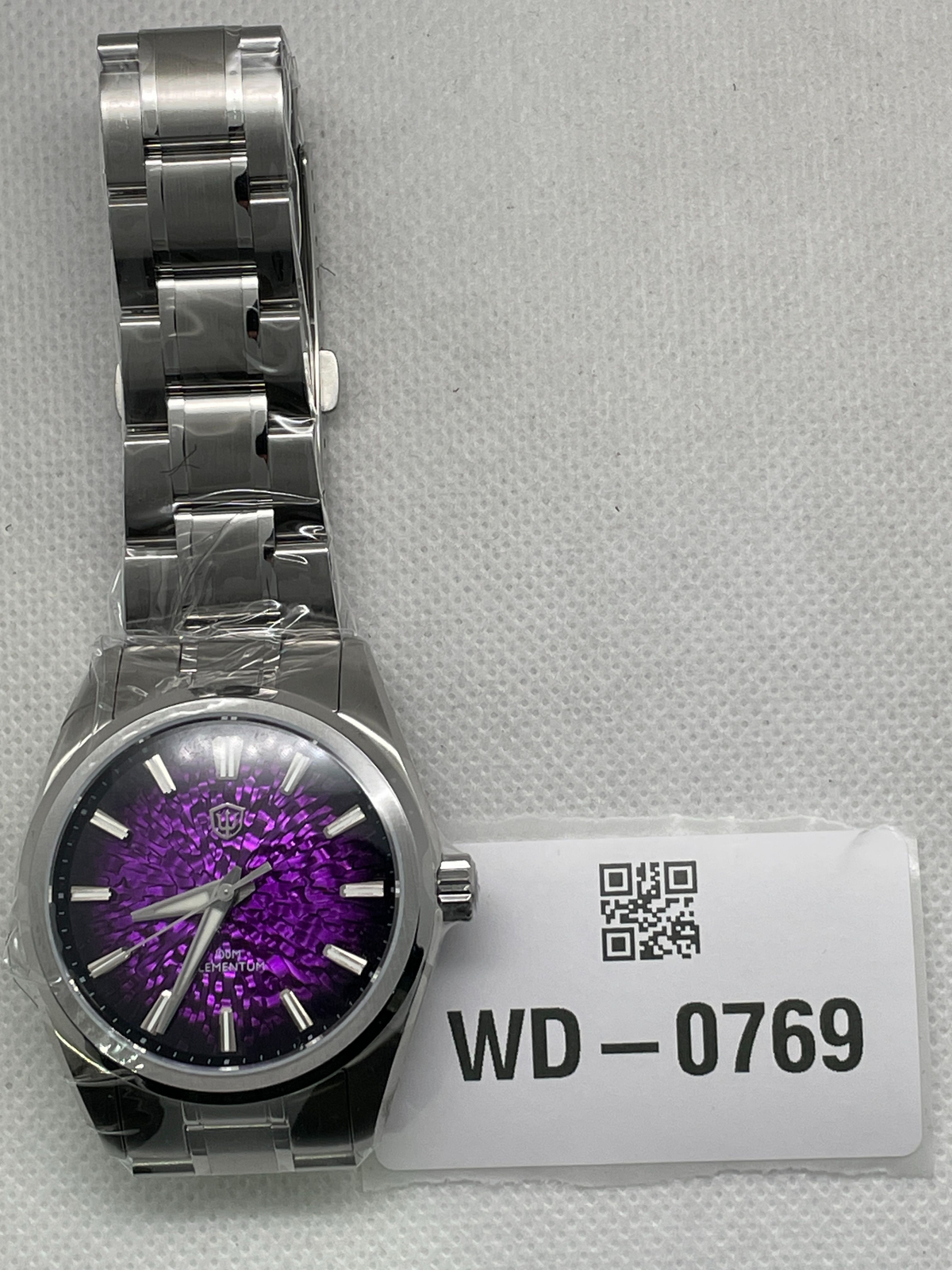 US Pre-Owned Watchdives WD0003C Elementum 37mm VH31 Quartz Watch