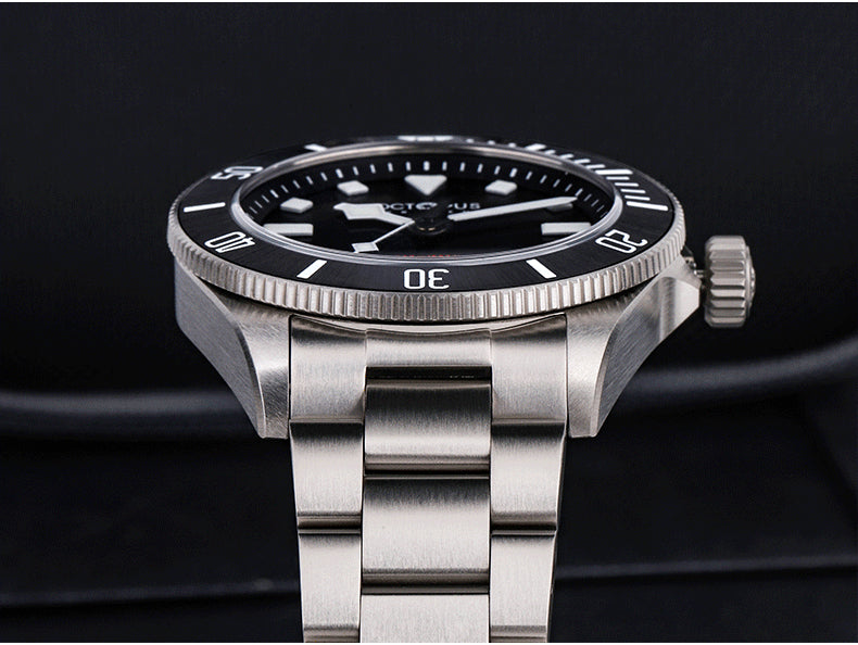 US Preowned Octopus Kraken 39mm Titanium PT5000 Automatic Watch