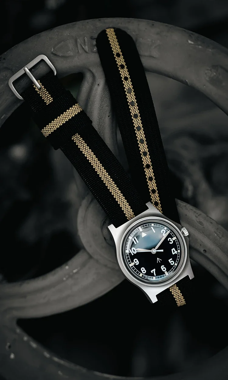 EU Pre-Owned Rdunae RA01 G10 Retro Military Field Quartz Watch