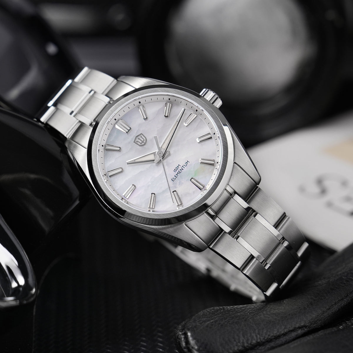 EU Pre-Owned-A Watchdives WD0003C Elementum 37mm VH31 Quartz Watch