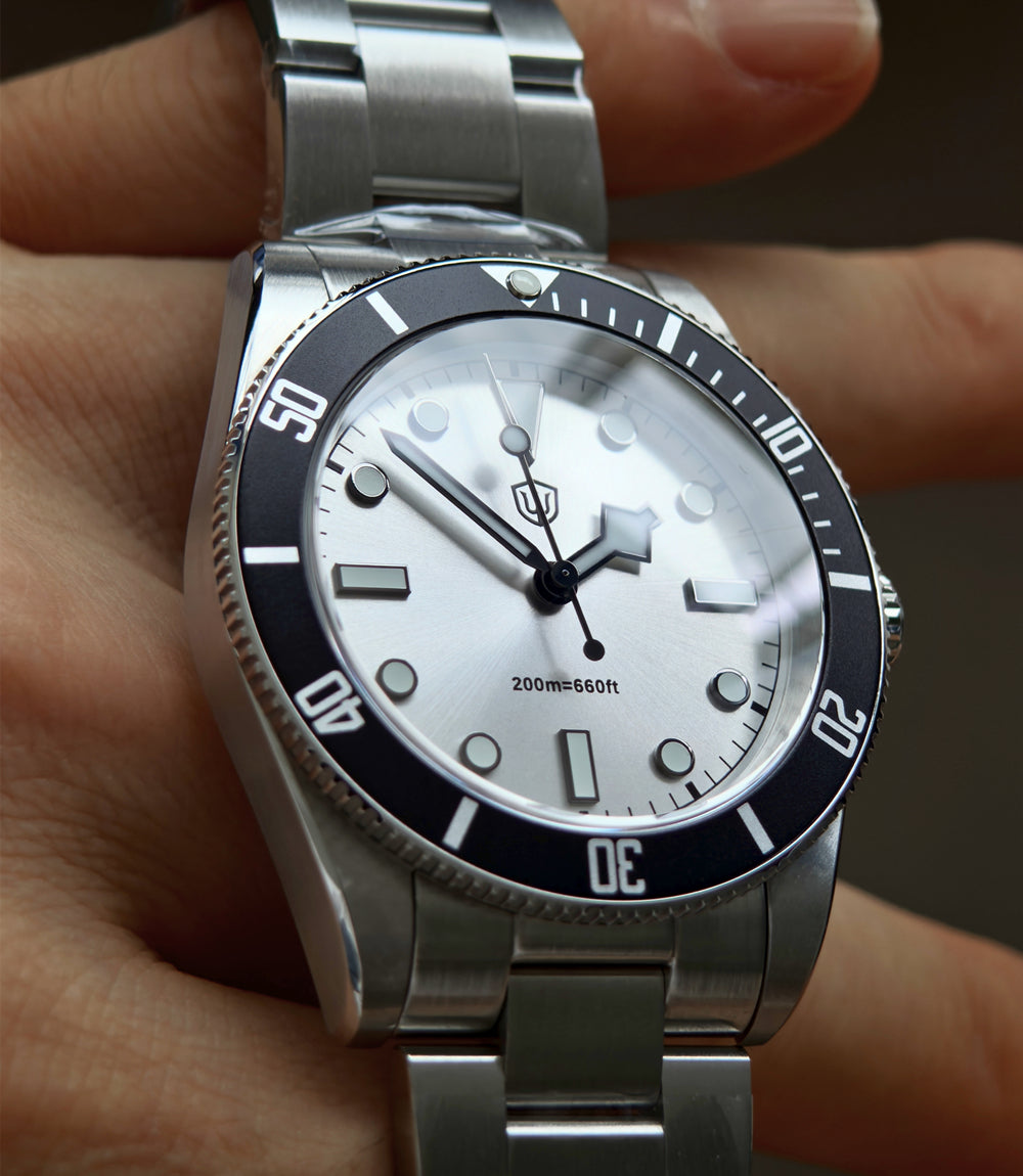EU Pre-Owned Watchdives WD7922 V2 37mm VH31 Watch