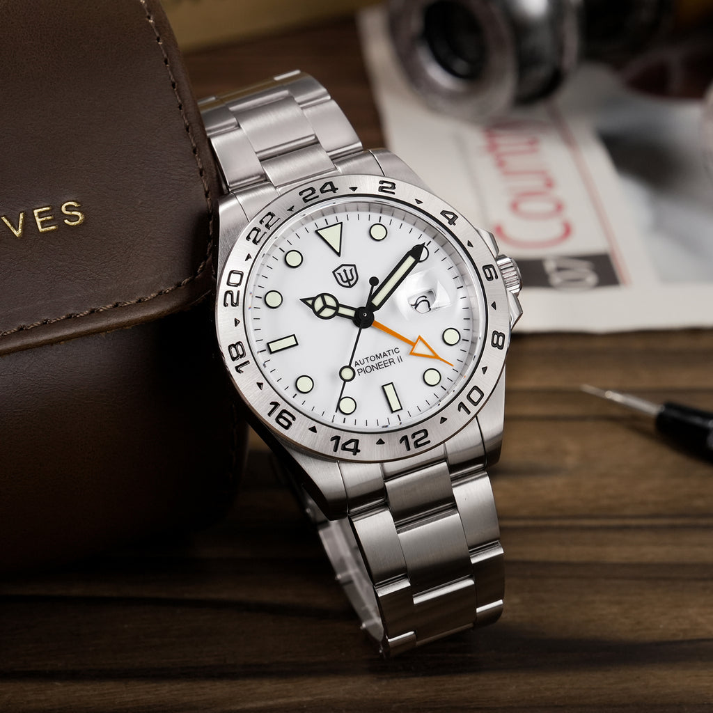 US Pre-Owned Watchdives WD1993 40mm 6460 GMT Watch
