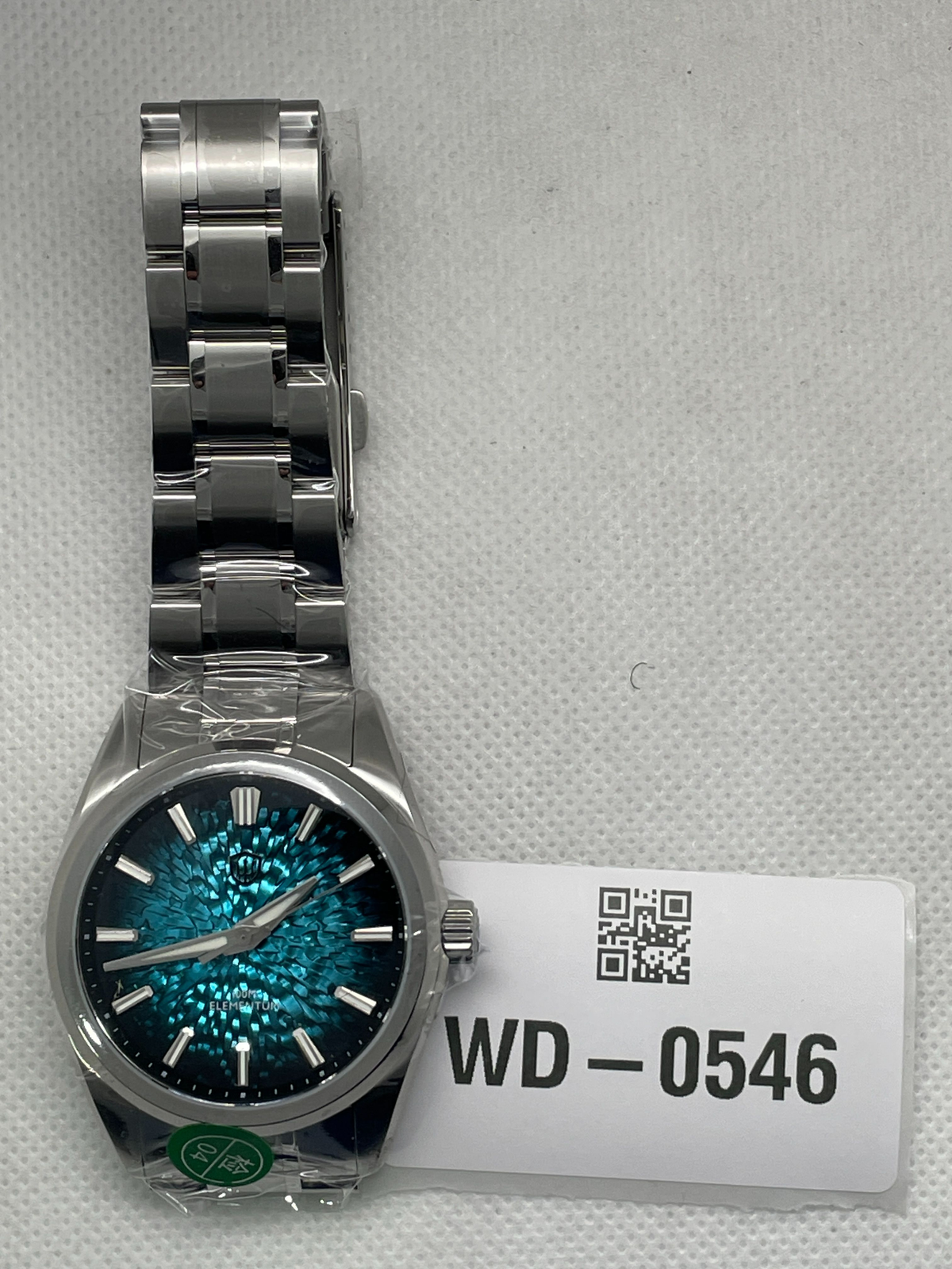 US Pre-Owned Watchdives WD0003C Elementum 37mm VH31 Quartz Watch