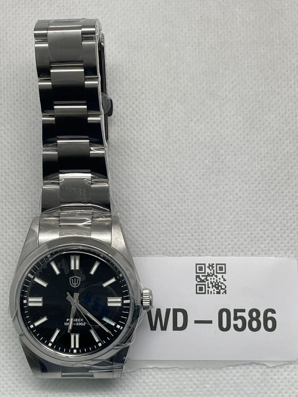 US Pre-Owned Watchdives WD1016B 37mm Pioneer VH31 Men Watch