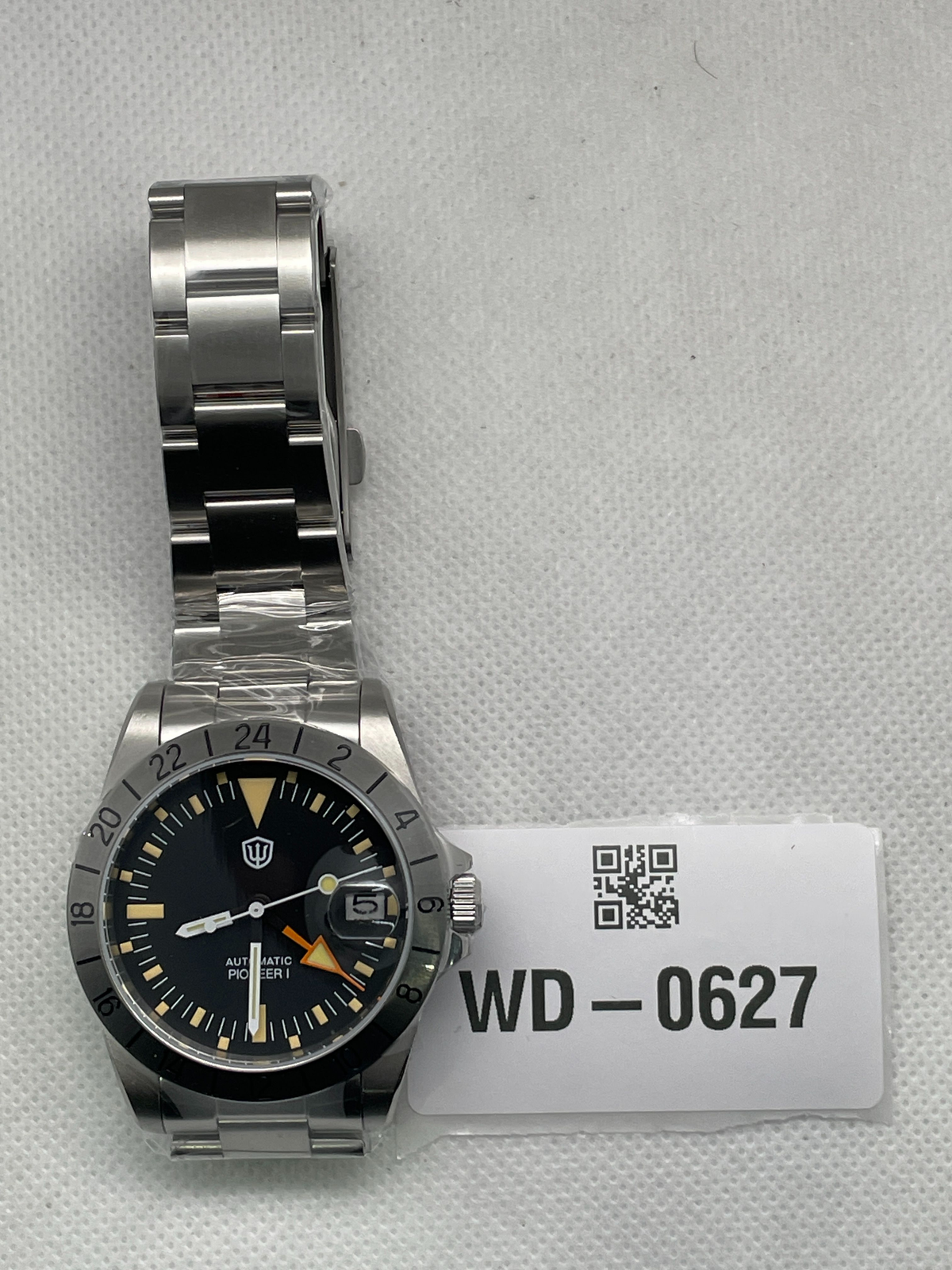 US Pre-Owned Watchdives WD16570 NH34 GMT Watch V2