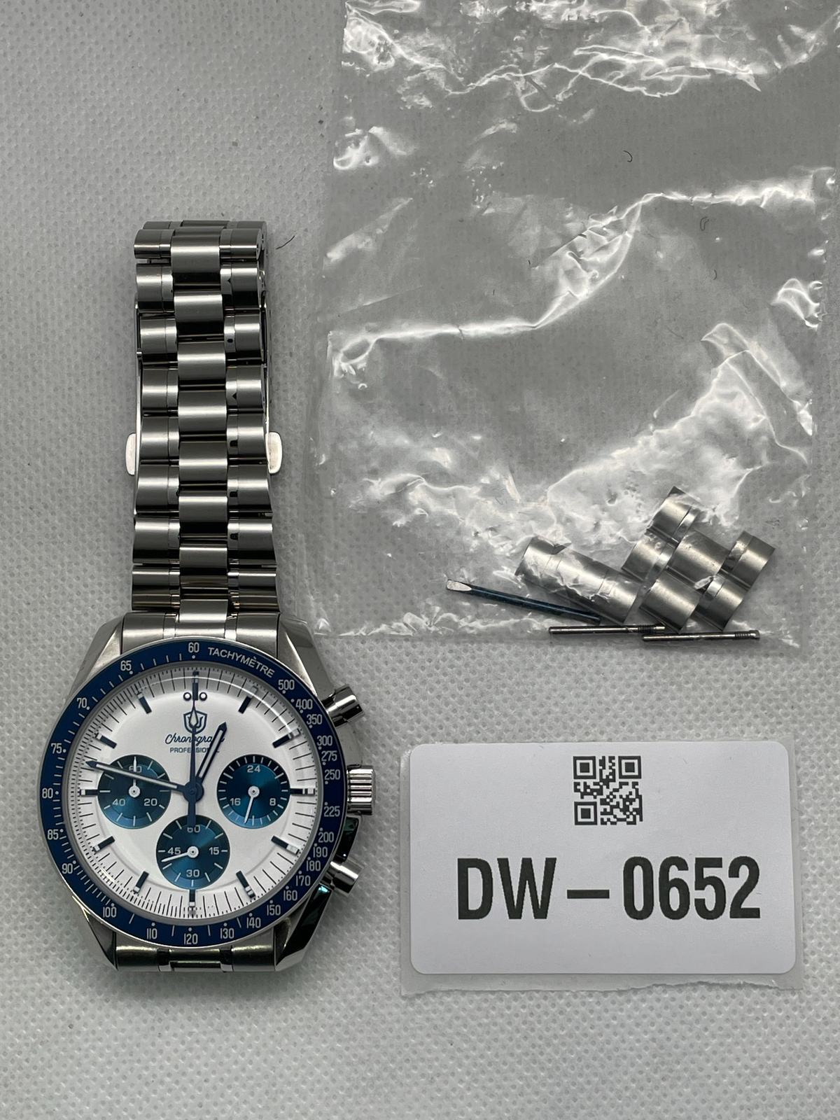 US Pre-Owned Watchdives WD1863 39mm VK63 Chronograph Watch