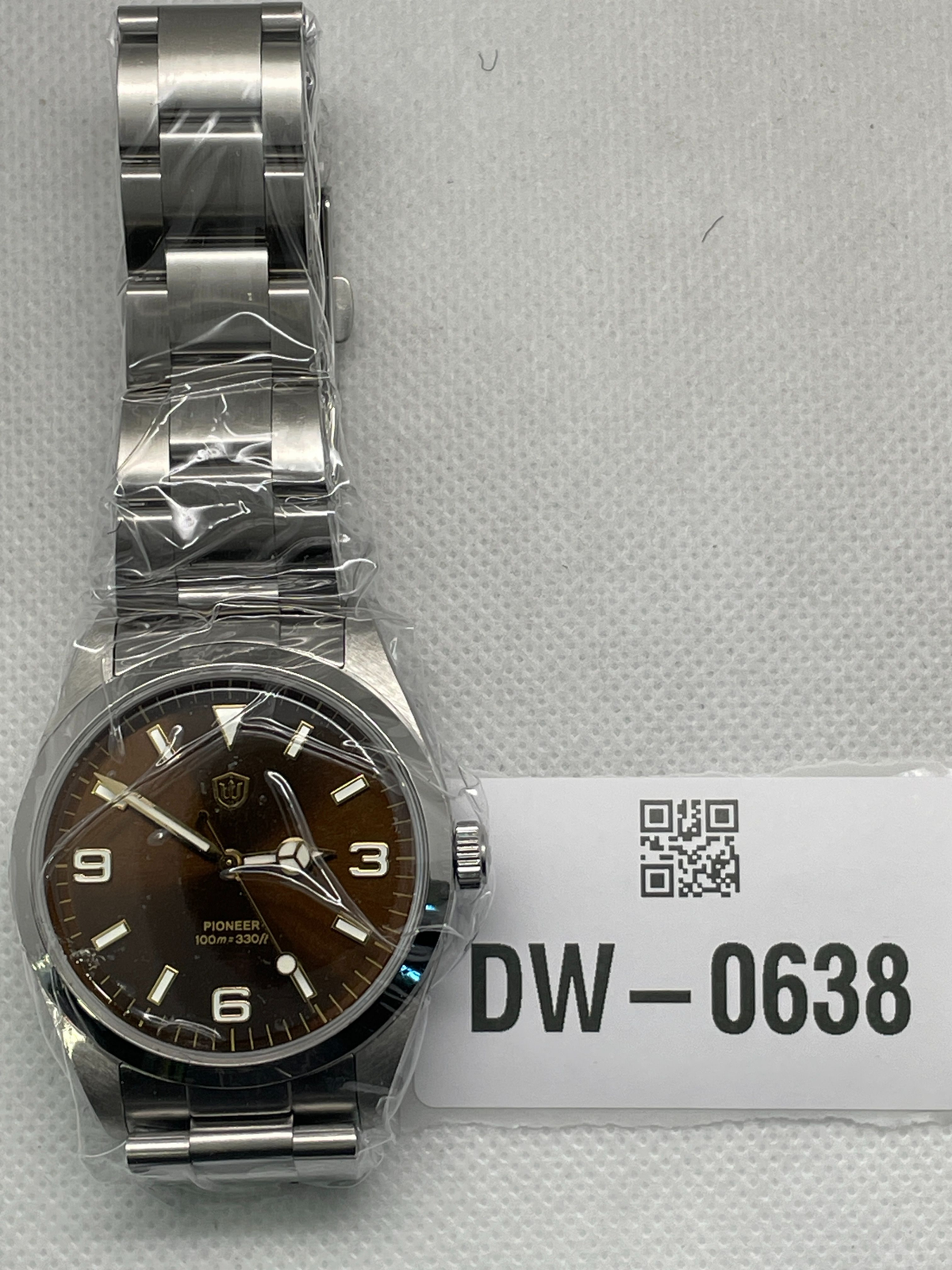 US Pre-Owned Watchdives WD1016 39mm VH31 Explore Men Watch