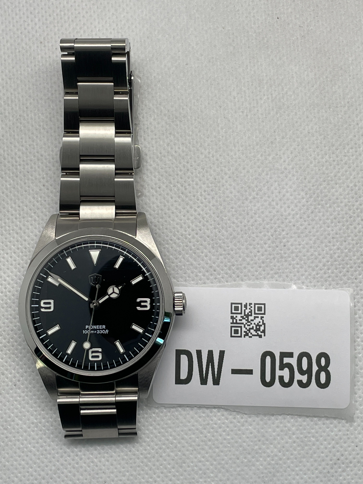 US Pre-Owned Watchdives WD1016 39mm VH31 Explore Men Watch