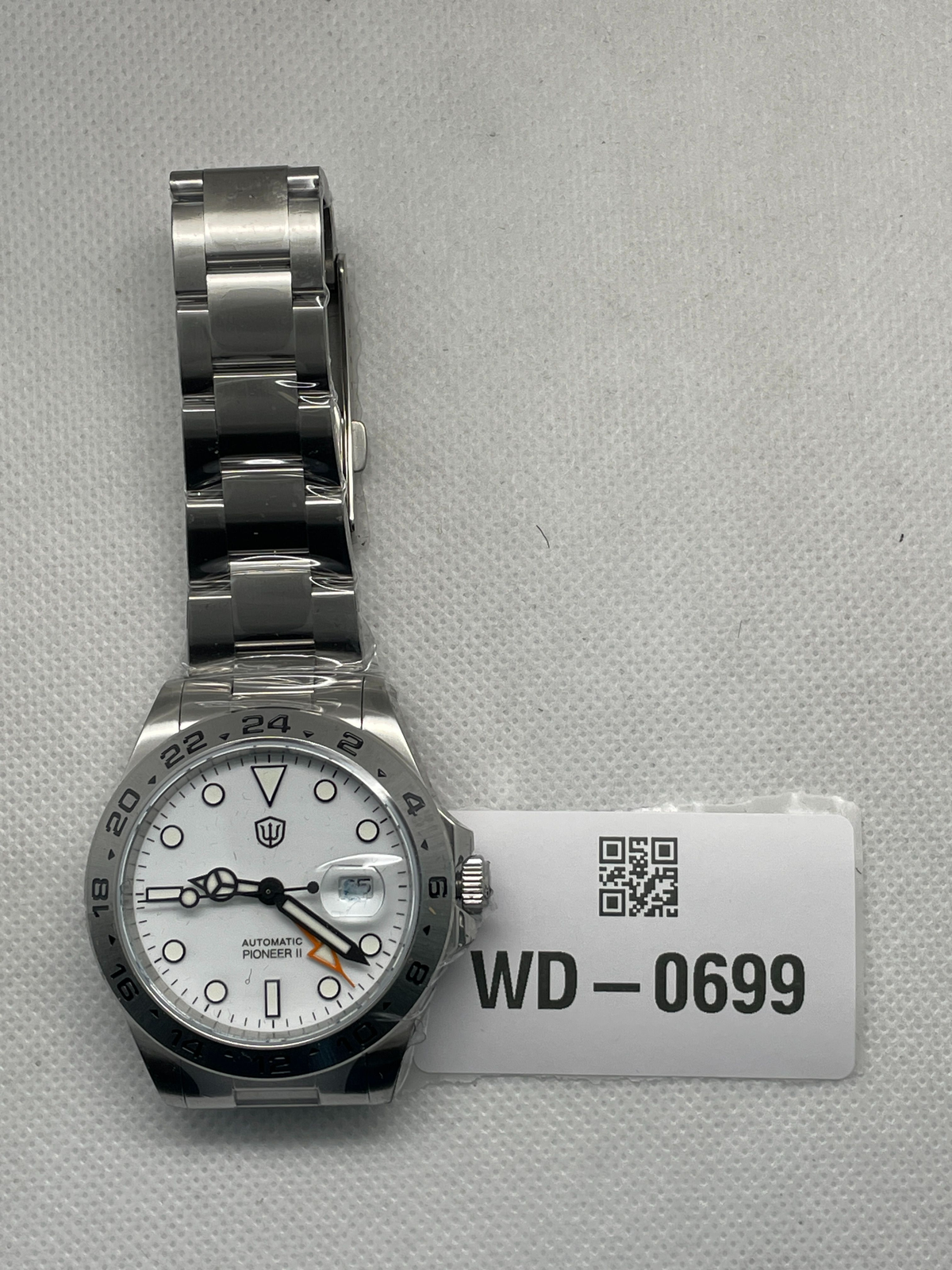 US Pre-Owned Watchdives WD1993 40mm 6460 GMT Watch