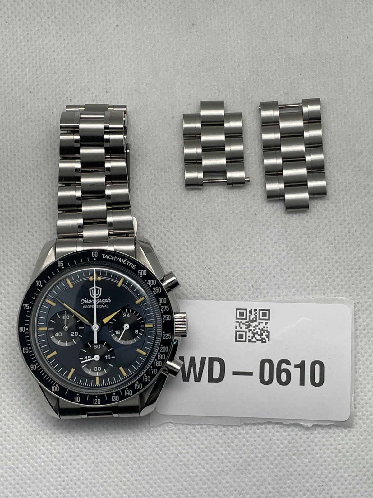 US Pre-Owned Watchdives WD1863 39mm VK63 Chronograph Watch
