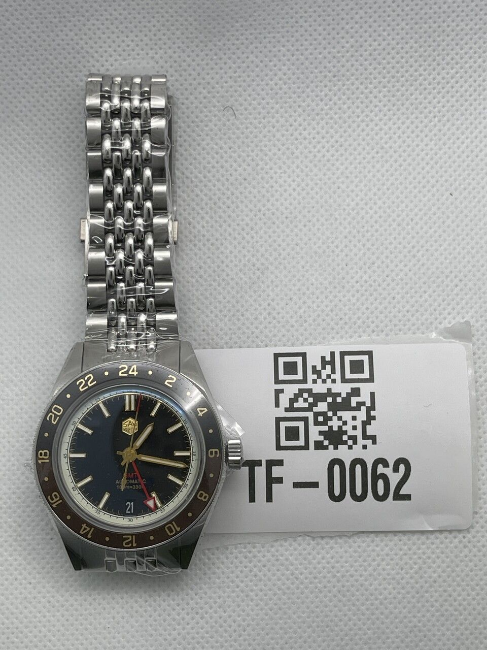 US Pre-Owned San Martin Original Design NH34 GMT Watch SN0116