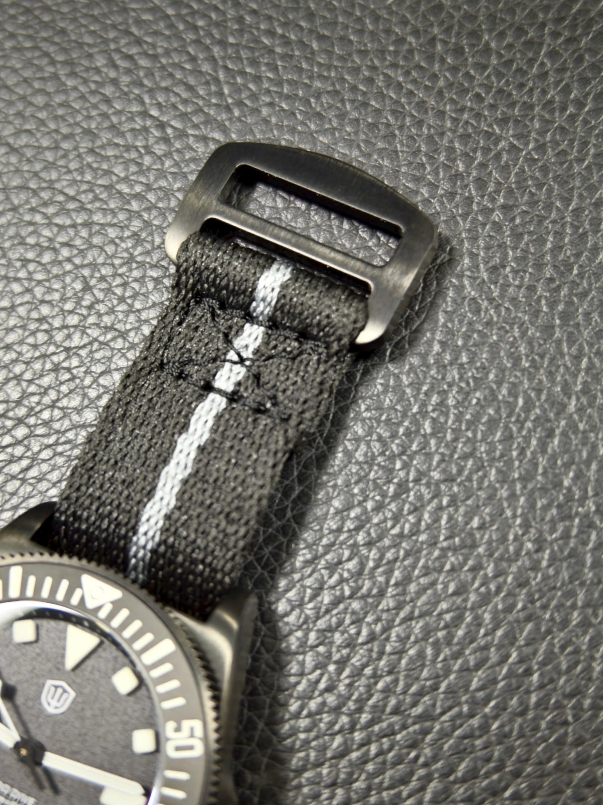 EU Pre-Owned Watchdives 40mm EXD Titanium Diver Watch