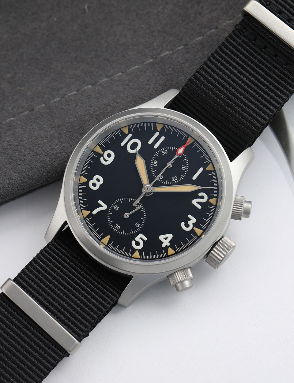 EU Pre-Owned Militado Retro VK61 Quartz Chronograph Watch
