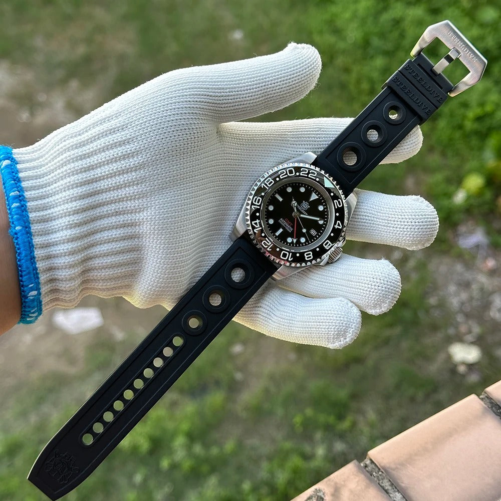 EU Pre-Owned Steeldive SD1964 45mm NH34 GMT Diver Watch