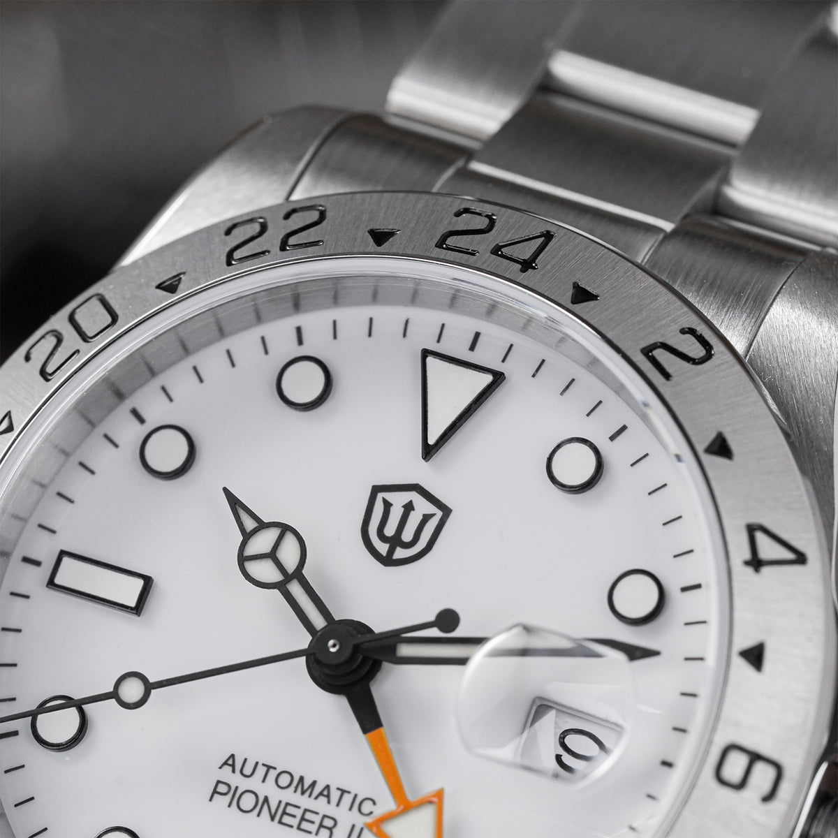 EU Pre-Owned Watchdives WD16570B 38mm 6460 GMT Watch V2