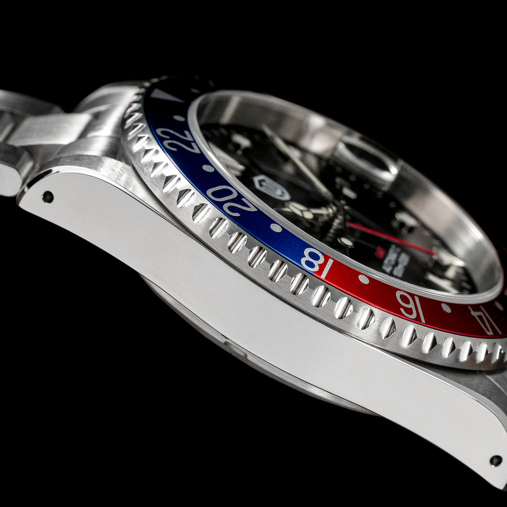 EU Pre-Owned Watchdives WD0014 Aluminum Bezel Vintage NH34 GMT Watch