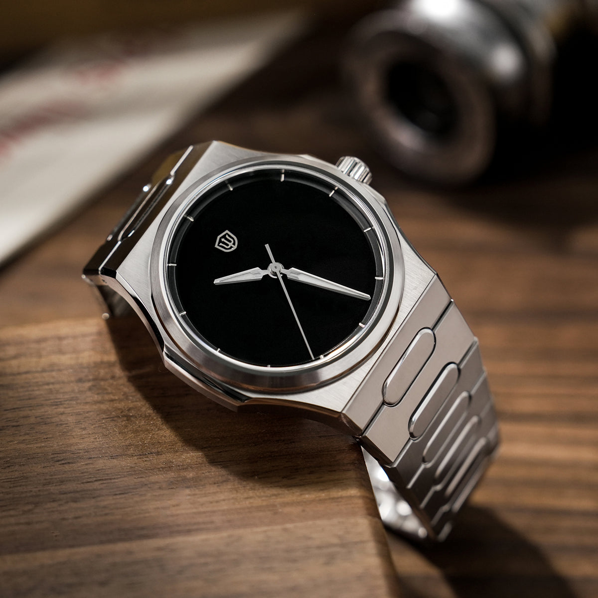EU Pre-Owned Watchdives Premier WD0016B Square-Block Faceted Dial Original Design