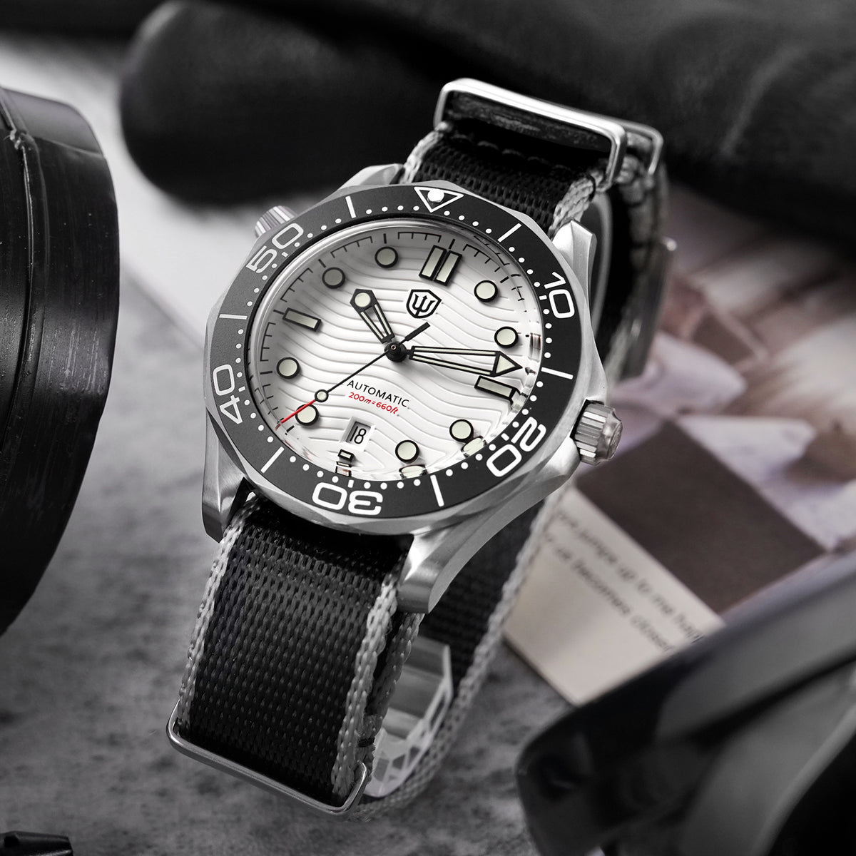 US Pre-Owned Watchdives WD007 Top Hat Sapphire PT5000/SL3001 Titanium Dive Watch