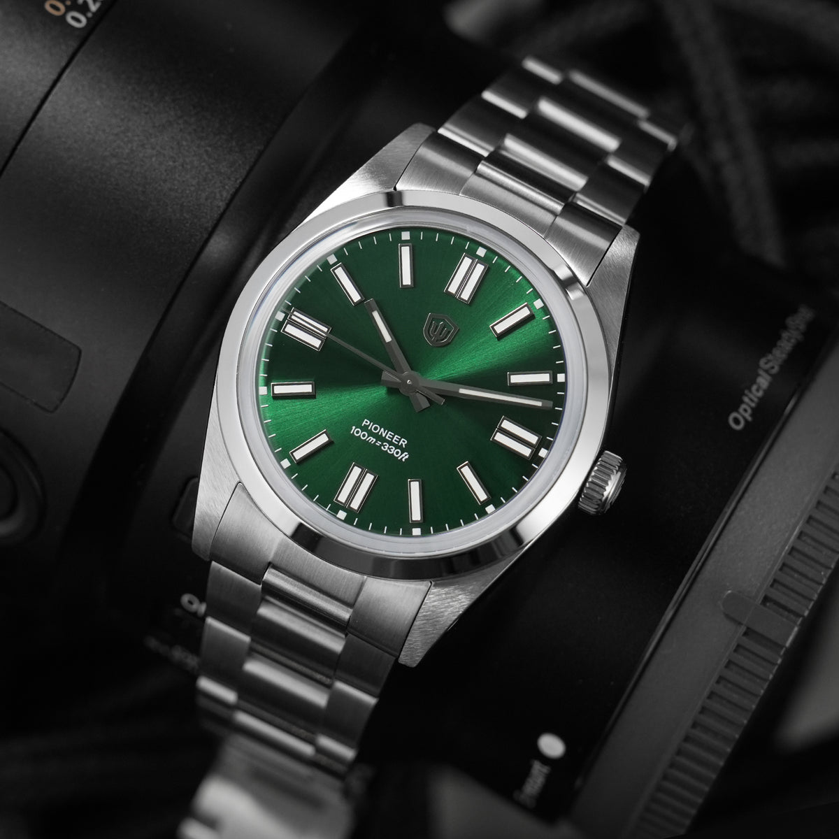 EU Pre-Owned Watchdives WD1016B 37mm Pioneer VH31 Men Watch