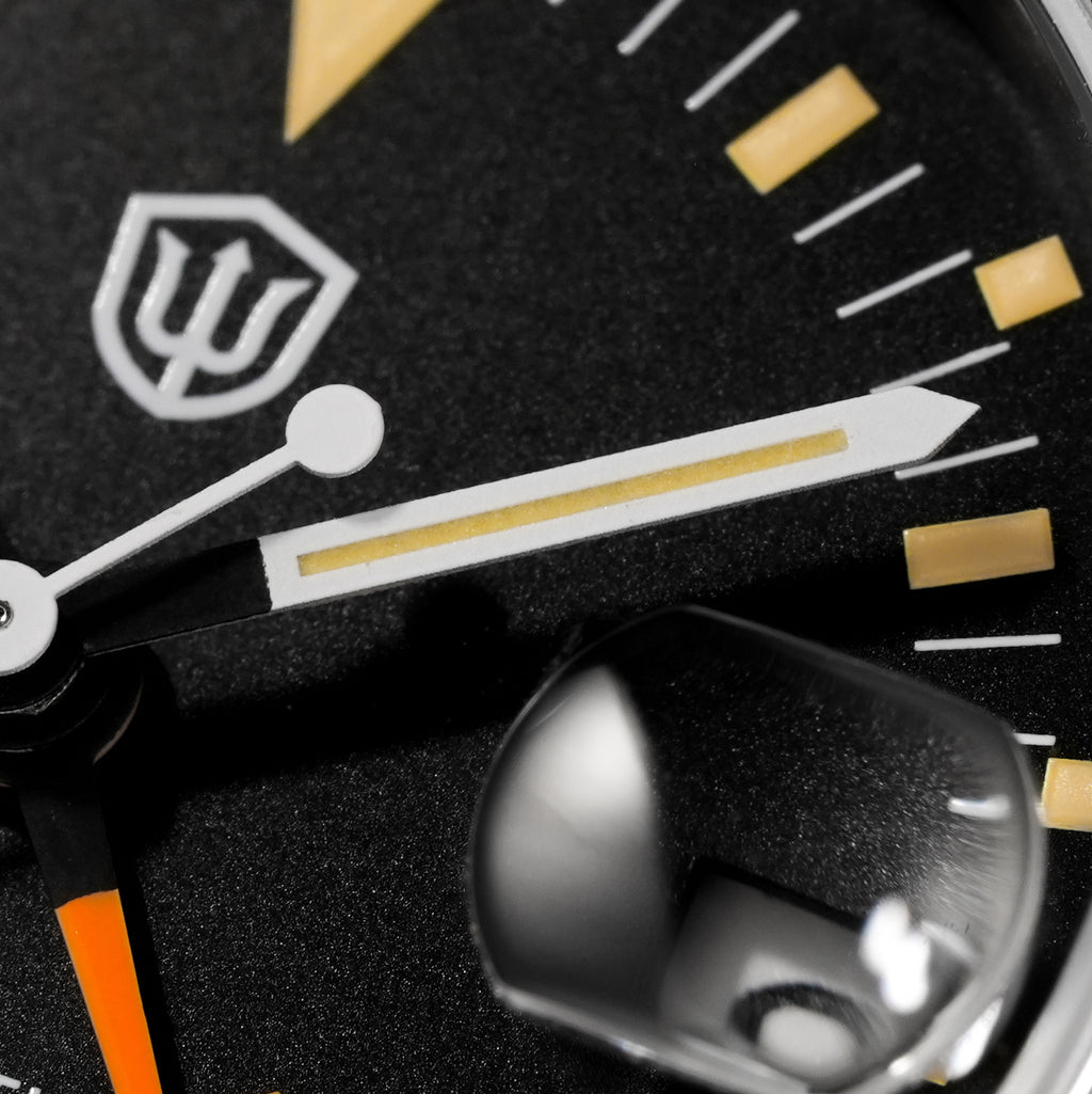 US Pre-Owned Watchdives WD16570 NH34 GMT Watch V2