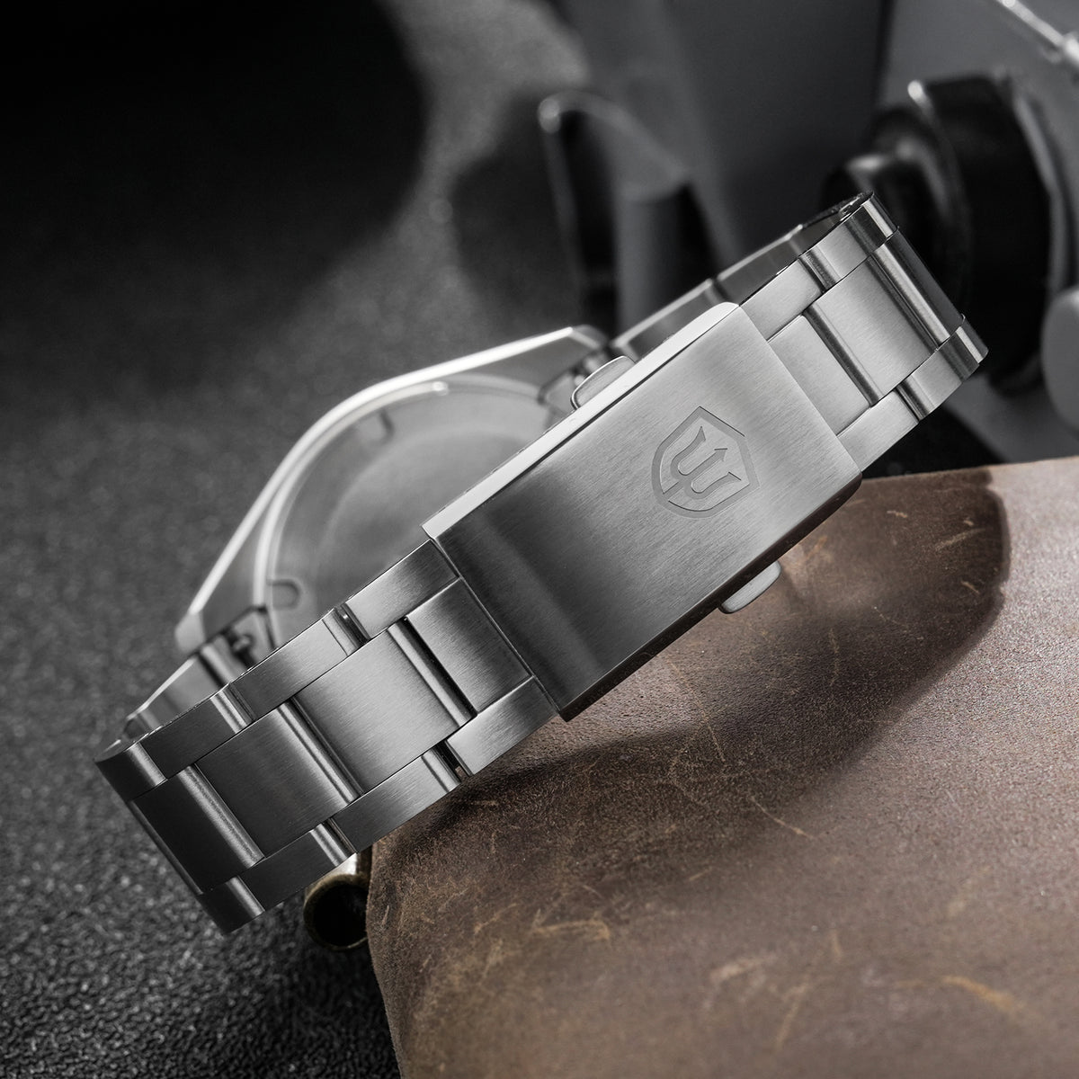 US Pre-Owned Watchdives WD0003B Natural Stone Watch