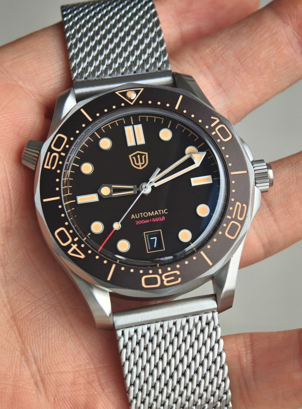 EU Pre-Owned Watchdives WD007 Top Hat Sapphire PT5000 Titanium Dive Watch